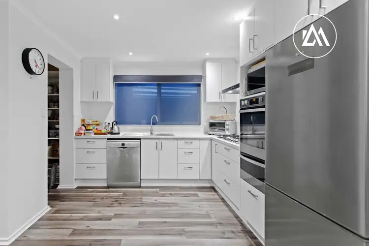 Second view of Homely house listing, 10 Whitford Way, Frankston VIC 3199