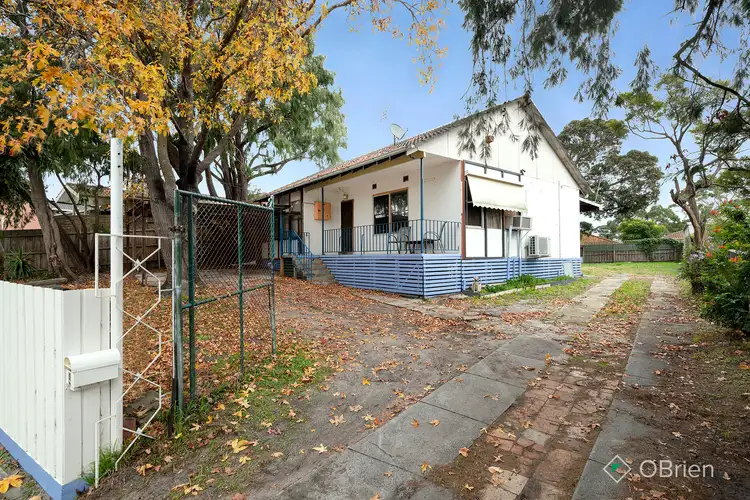 9 Candlebark Crescent, Frankston North VIC 3200