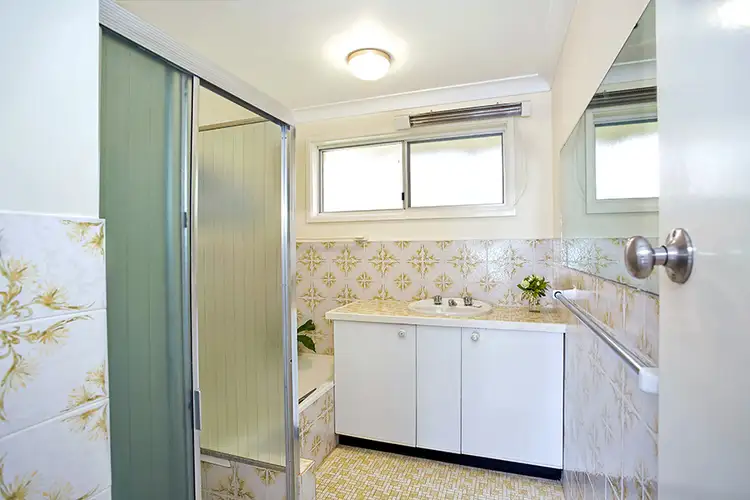 Sixth view of Homely house listing, 4 Yanko Avenue, Wentworth Falls NSW 2782