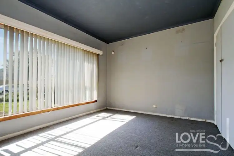 Third view of Homely house listing, 5 Daleglen Street, Reservoir VIC 3073