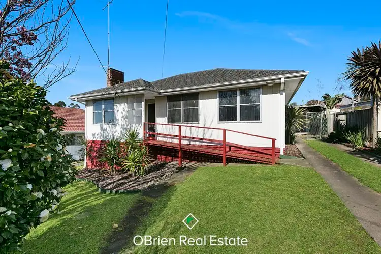 12 Ramsden Street, Drouin VIC 3818