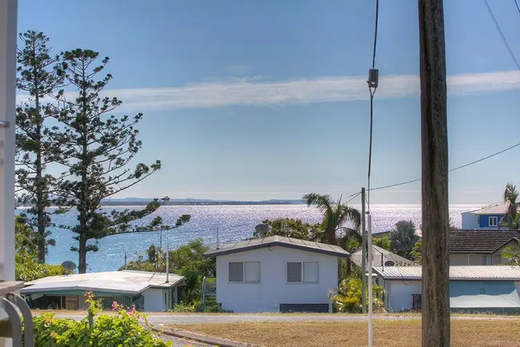 5 Pandanus Street, Cooee Bay QLD 4703