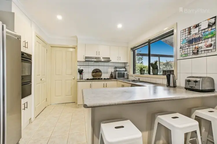 Second view of Homely house listing, 3 Celestine Court, Narre Warren VIC 3805