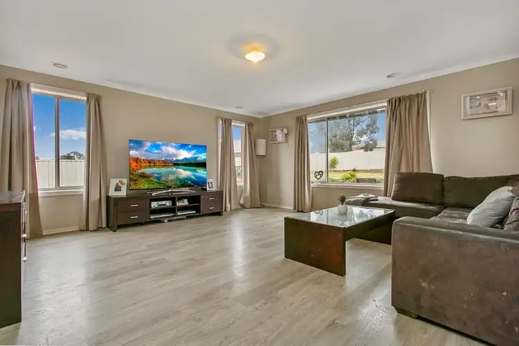 Fourth view of Homely house listing, 7 Belladonna Rise, Kangaroo Flat VIC 3555