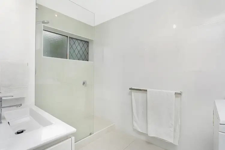 Sixth view of Homely unit listing, 2/9 Denham Street, Clayfield QLD 4011