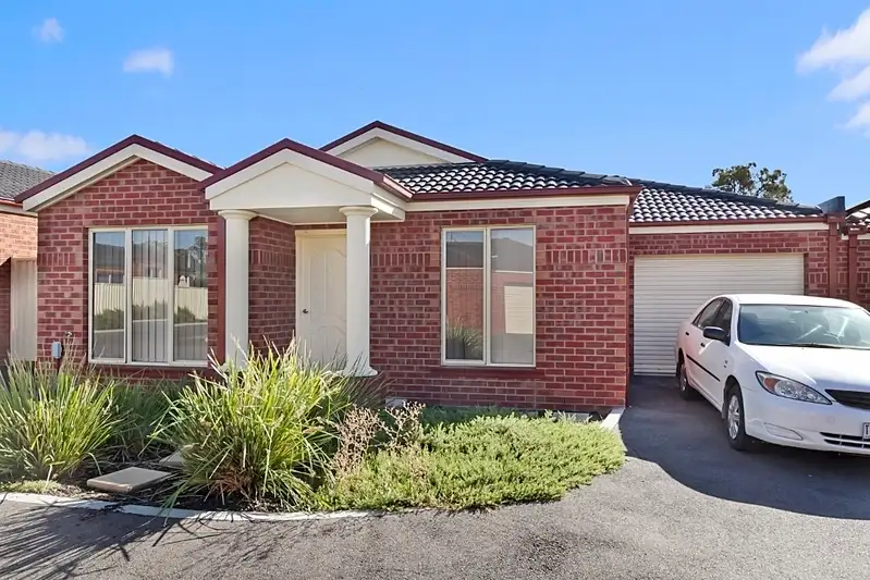 Main view of Homely unit listing, 10/10 Druid Street, Golden Square VIC 3555