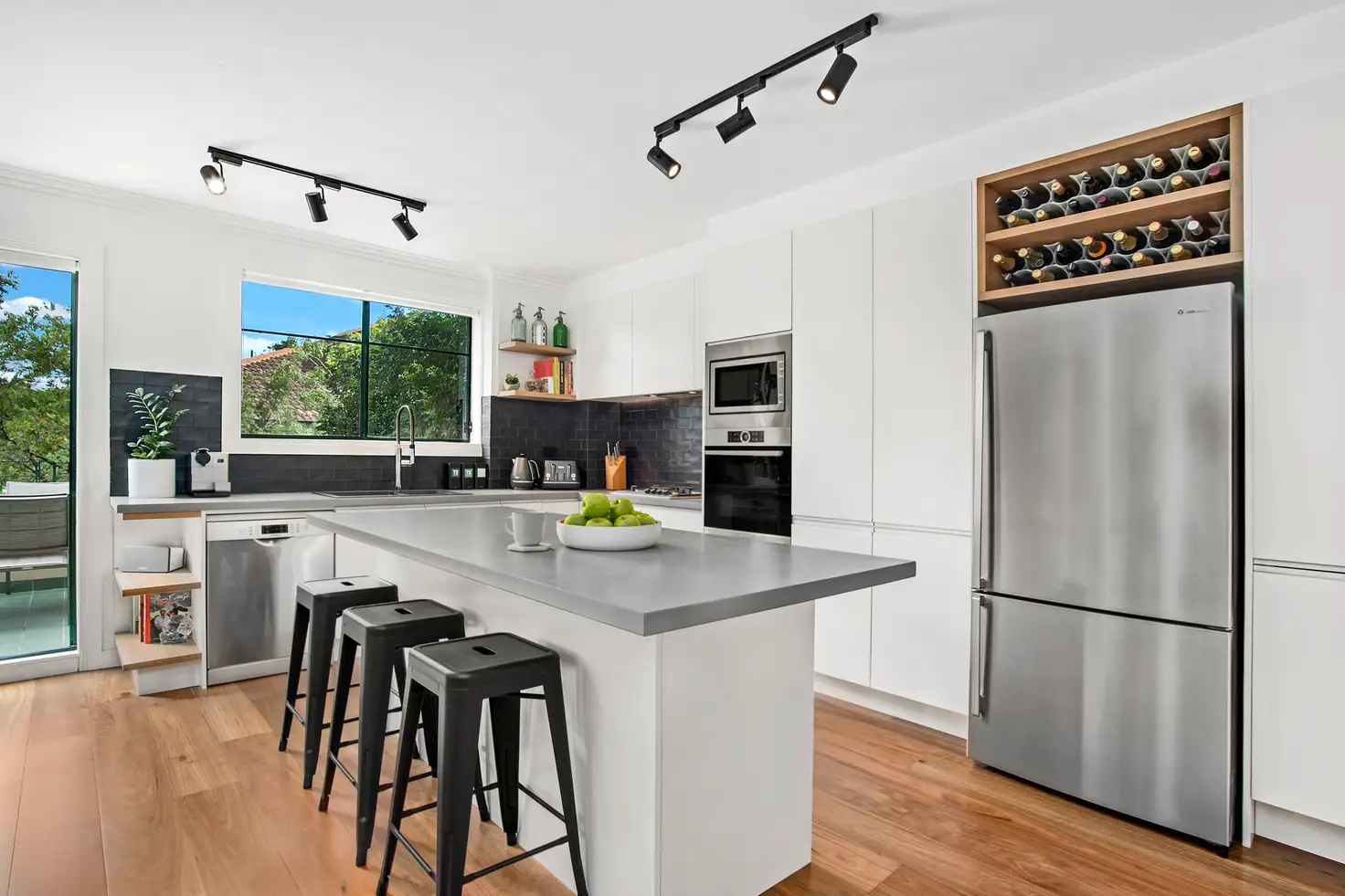 Main view of Homely apartment listing, 20/7-17 Sinclair Street, Wollstonecraft NSW 2065