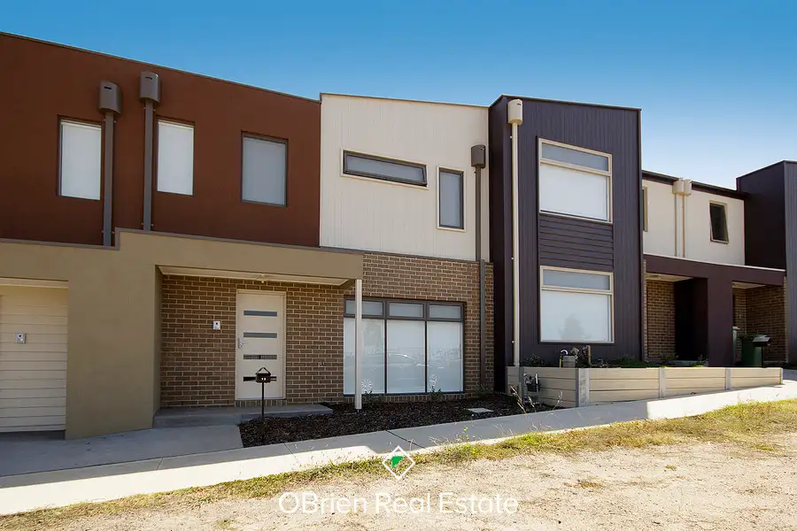 Main view of Homely townhouse listing, 13 Atlantic Drive, Pakenham VIC 3810