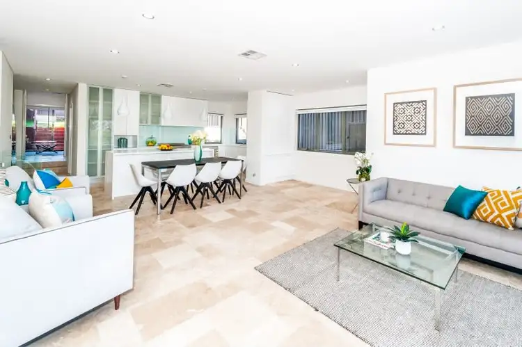 3 Caley Street, Chifley NSW 2036