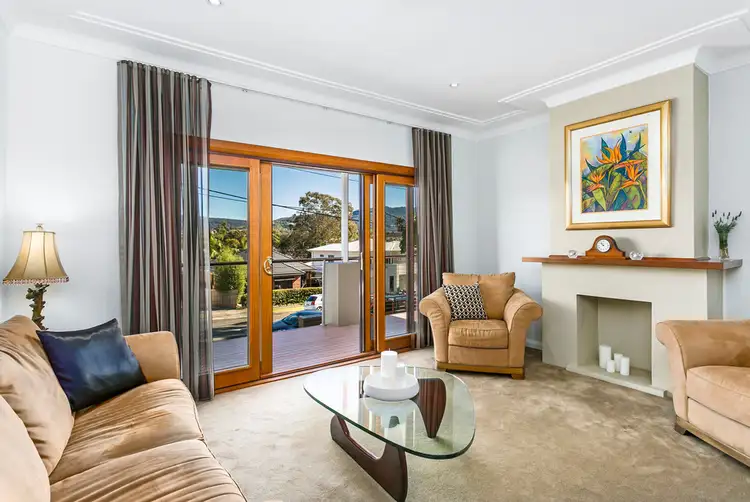Third view of Homely house listing, 7 Taronga Avenue, Mangerton NSW 2500