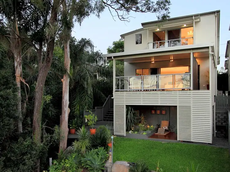 61 Simpsons Road, Bardon QLD 4065