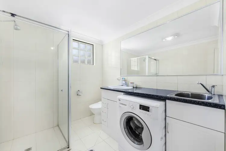 Sixth view of Homely unit listing, 2/58 Moore Street, Morningside QLD 4170