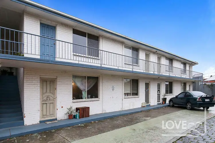 2/2 Johnson Street, Northcote VIC 3070