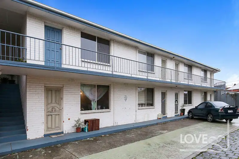 Main view of Homely unit listing, 2/2 Johnson Street, Northcote VIC 3070