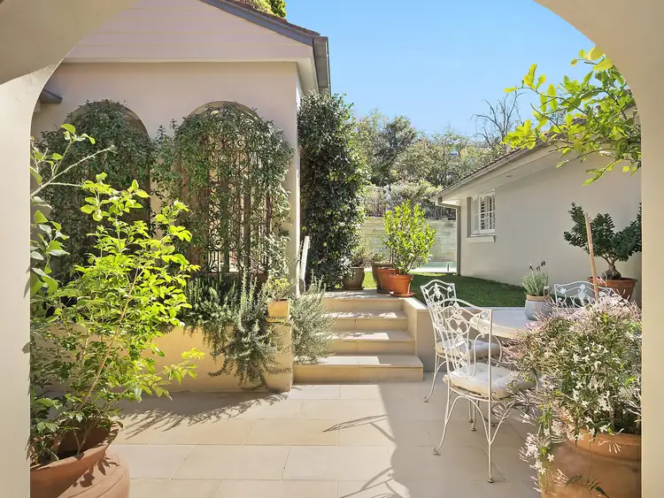 77 Headland Road, Castle Cove NSW 2069