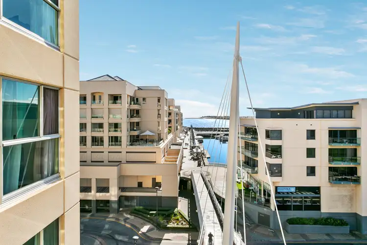426/16 Holdfast Promenade, Glenelg SA 5045