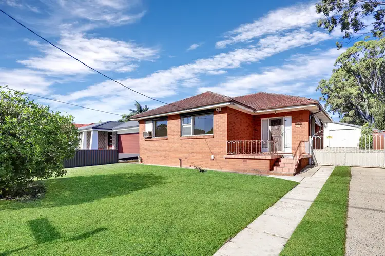 95 Fitzwilliam Road, Toongabbie NSW 2146