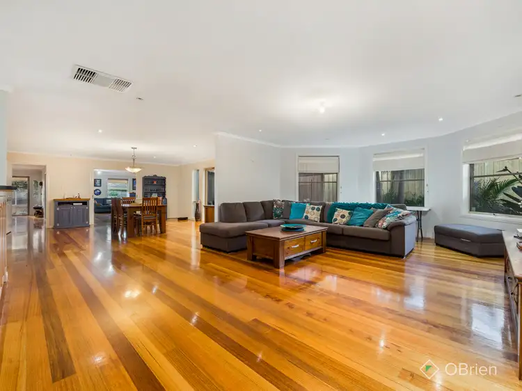 6 Sarah Place, Carrum Downs VIC 3201