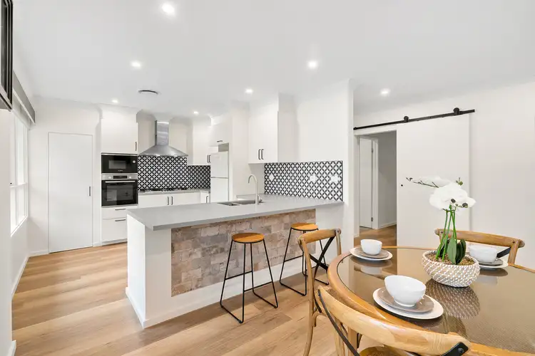 11 Hoadley Avenue, Frankston South VIC 3199