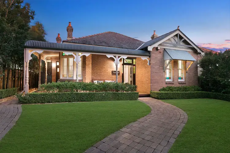 2 Bellevue Avenue, Greenwich NSW 2065