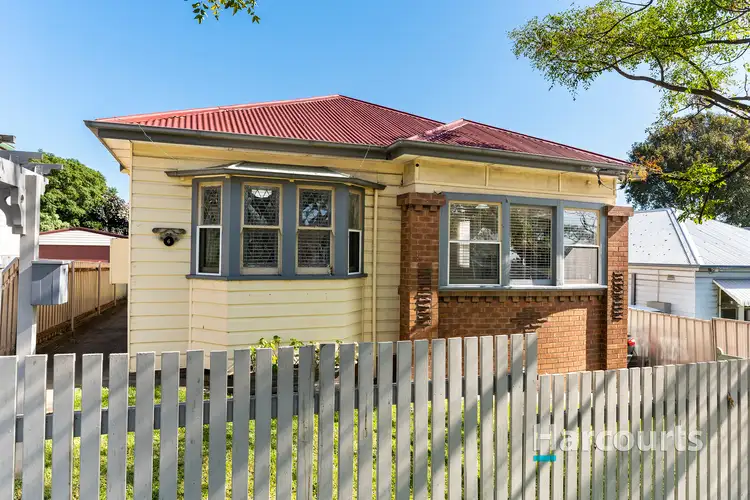 6 William Street, Mayfield NSW 2304