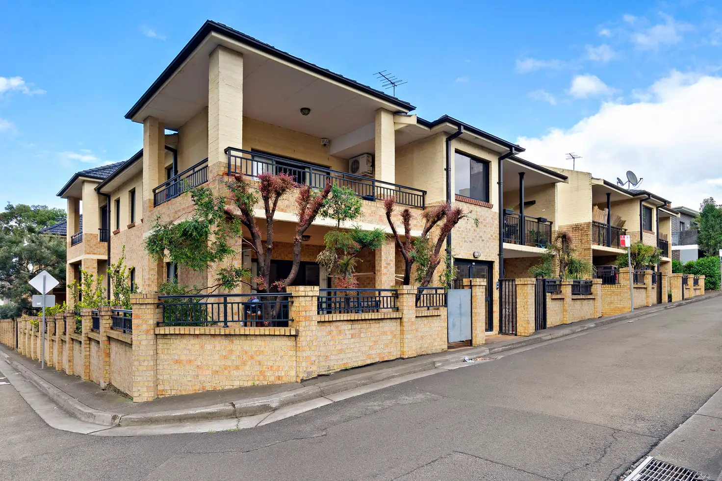 Main view of Homely unit listing, 3/1-3 Virginia Street, Rosehill NSW 2142