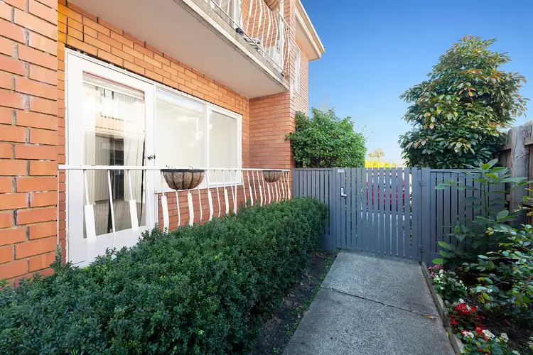 8/17 Kingsville Street, Kingsville VIC 3012