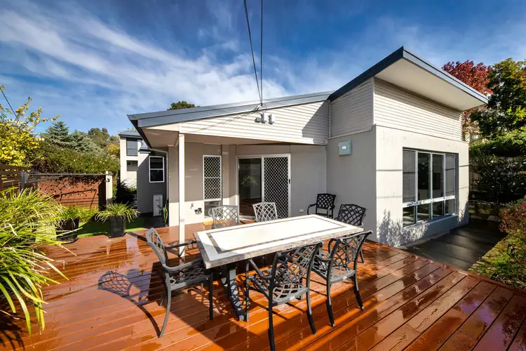 2/16 Colbeck Street, Mawson ACT 2607