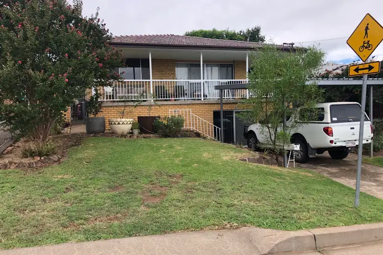 9 Yarmouth Parade, Tamworth NSW 2340