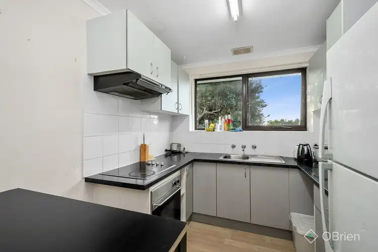 4/6 Melva Court, Frankston VIC 3199