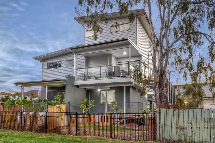 2/21 Northcliffe Street, Murarrie QLD 4172