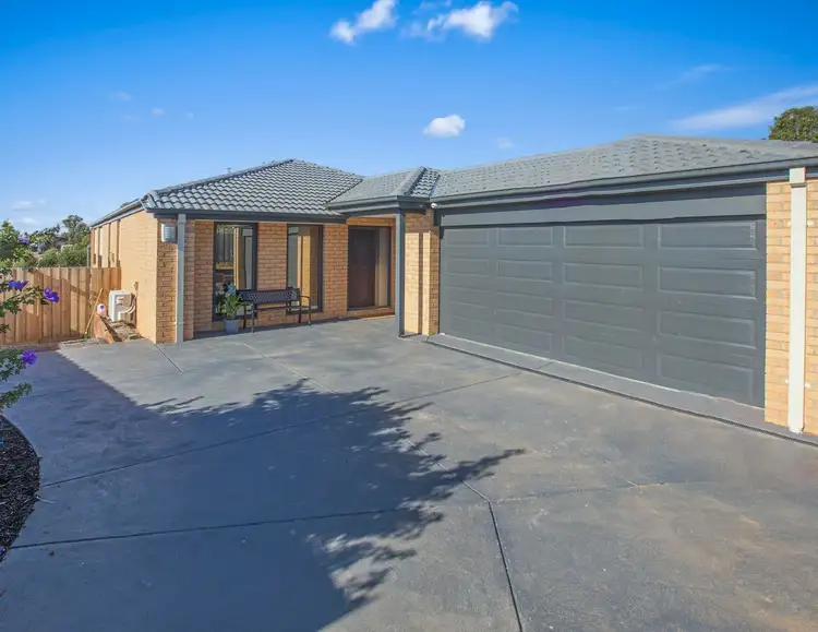 17 Valentina Drive, Darley VIC 3340