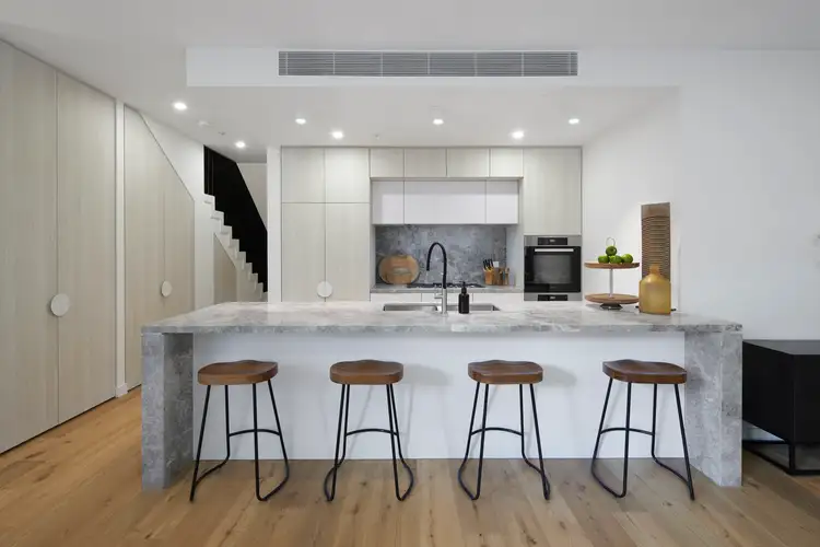 G06/114-116 Tennyson Street