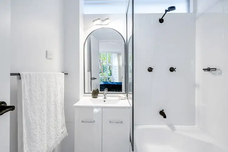 Fourth view of Homely studio listing, 4/1 McDonald Street, Potts Point NSW 2011