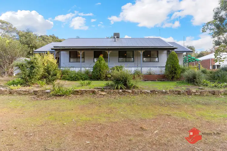 2 Blake Street, Bedfordale WA 6112