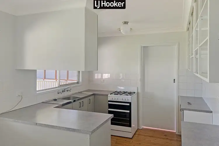 Fifth view of Homely house listing, 2 Coggan Place, Inverell NSW 2360
