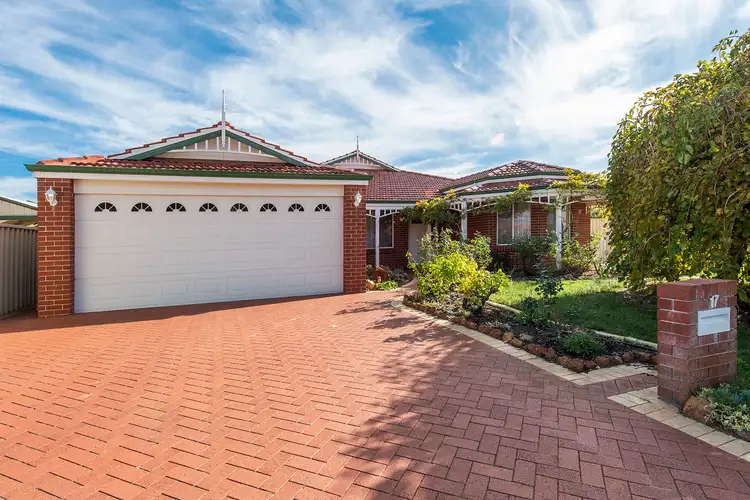 17 Fontenay Court, Port Kennedy WA 6172