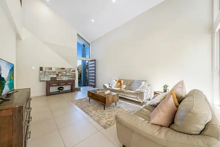 7023B The Boulevard, Benowa QLD 4217