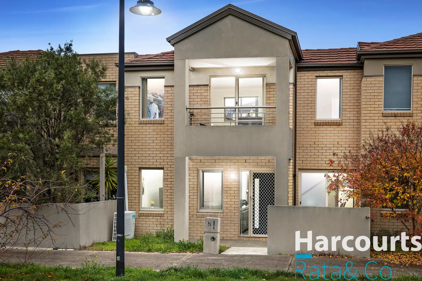 Main view of Homely townhouse listing, 5 Mujeres Walk, Epping VIC 3076