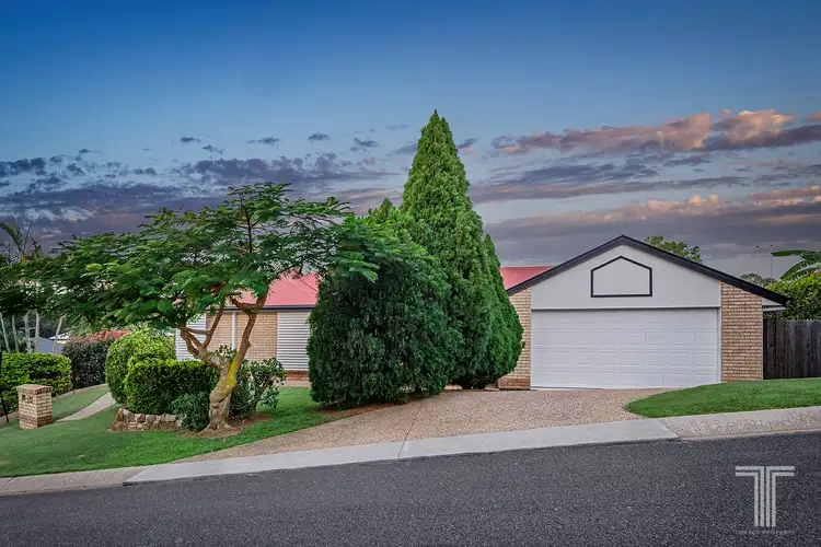 3 Hythe Street, Mansfield QLD 4122