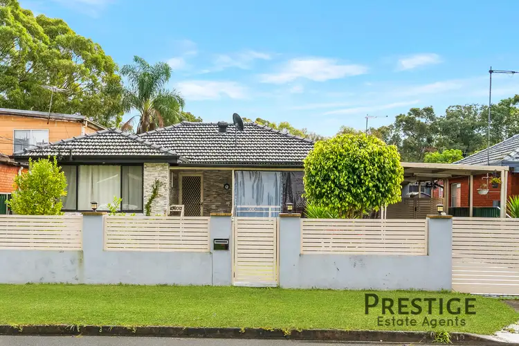 10 Rosemont Avenue, Smithfield NSW 2164