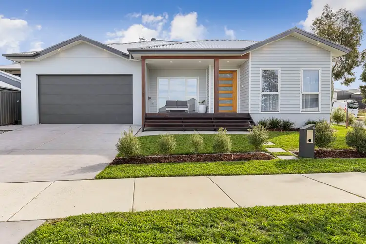 19 Hawke Street, Googong NSW 2620