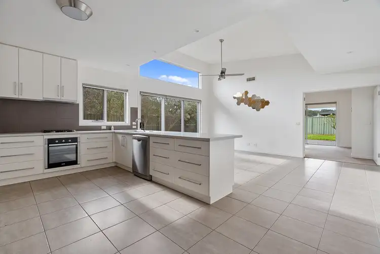 Fourth view of Homely house listing, 5 Sunline Court, Ballan VIC 3342