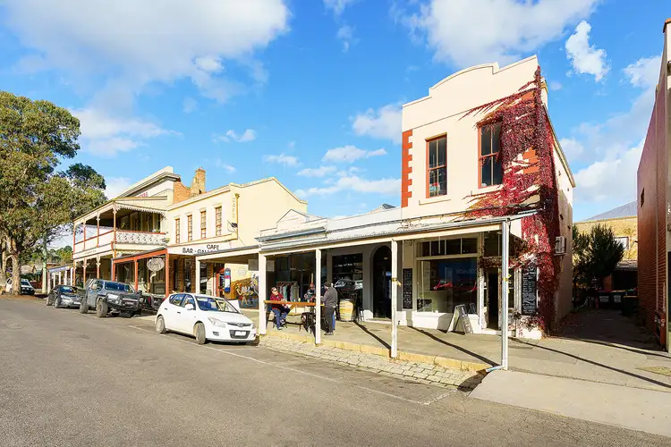 58 Mostyn Street, Castlemaine VIC 3450