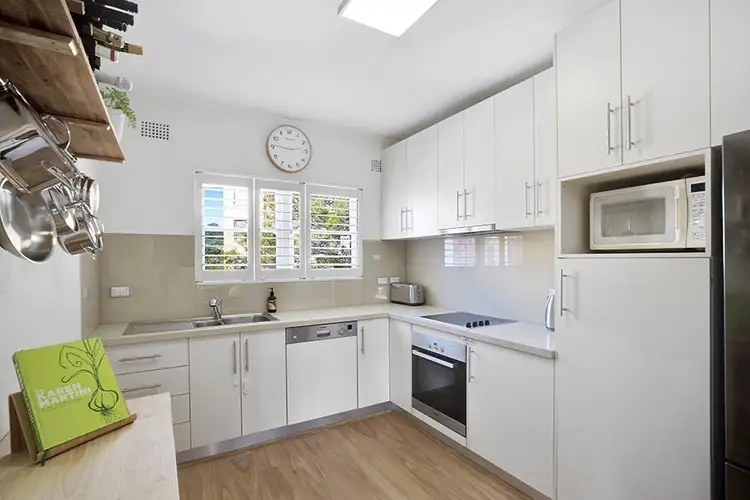 Third view of Homely apartment listing, 8/4 Belmont Avenue, Wollstonecraft NSW 2065
