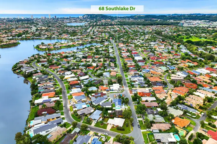 68 Southlake Drive, Varsity Lakes QLD 4227