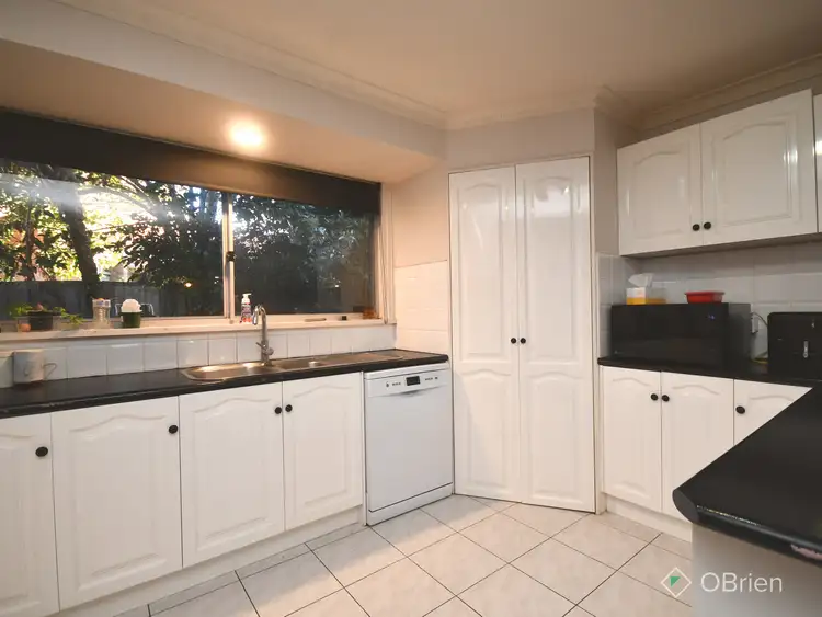 Third view of Homely house listing, 4 Keyte Court, Bairnsdale VIC 3875