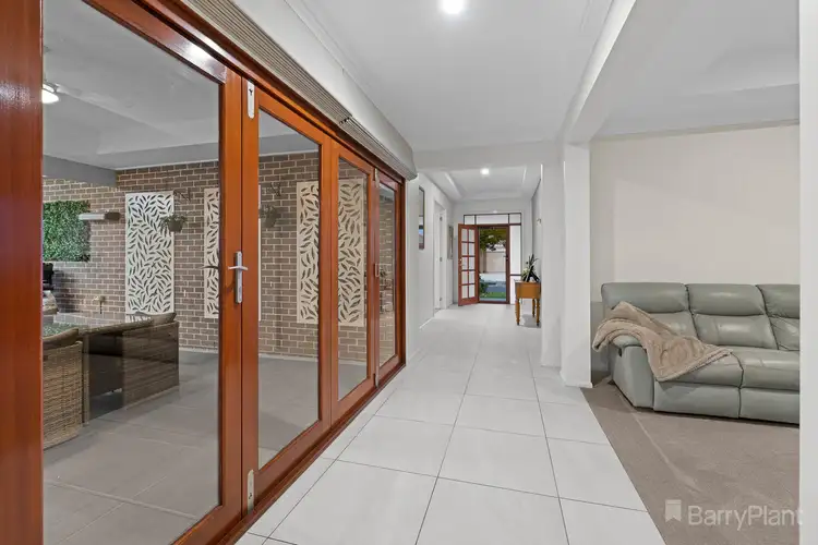 Second view of Homely house listing, 5 Bailey Place, Pakenham VIC 3810