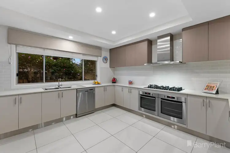 Third view of Homely house listing, 5 Bailey Place, Pakenham VIC 3810