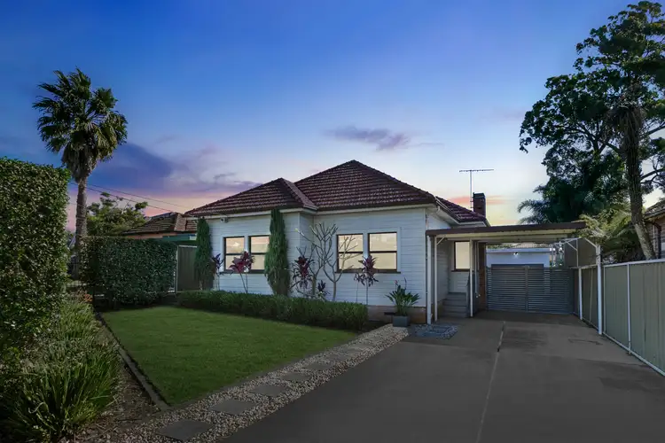 16 Highland Road, Peakhurst NSW 2210